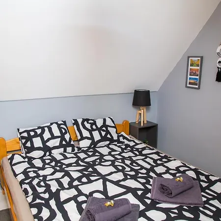 Naphoz Holddal Vendeghaz Apartament Kisapati