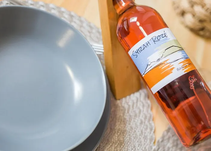 Naphoz Holddal * Kisapáti